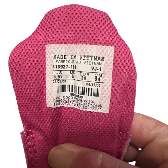 Nike Shox Turbo Silver, White and Pink Athletic Shoes - Picture 2 of 6